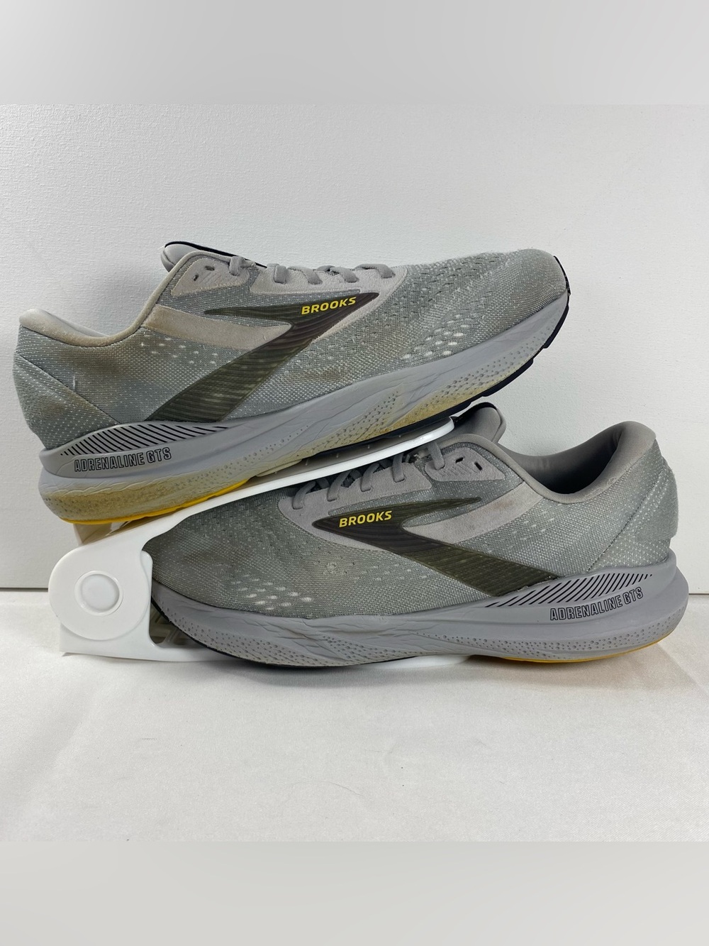 Brooks Adrenaline GTS 24 Mens 15 4E Extra Wide Gray Running Shoes 1104374E084